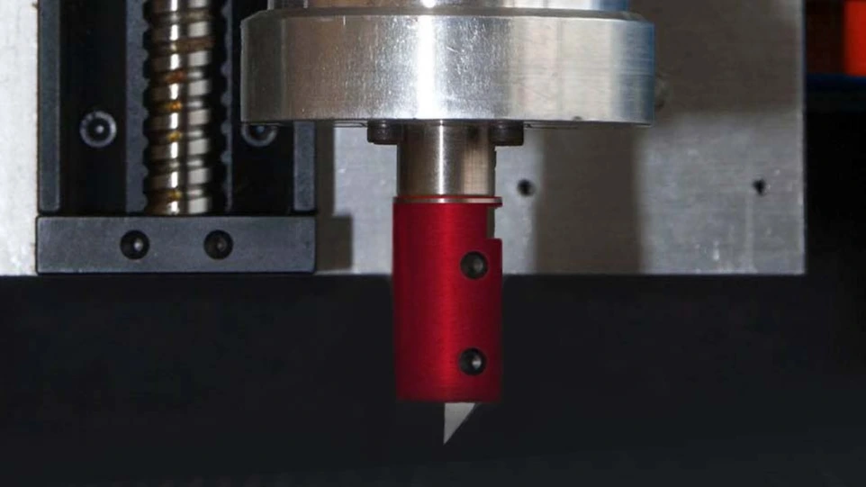 CNC машини за сечење ткаенини и композити