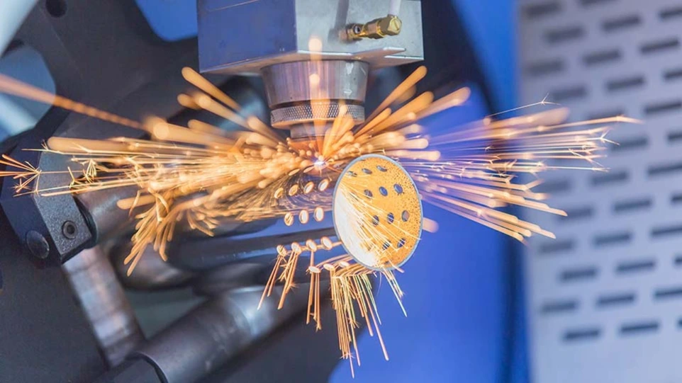 CNC машини за ласерско и плазма сечење на цевки, профили и шипки