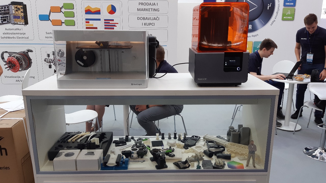 Odoo - Sample 3 for three columns